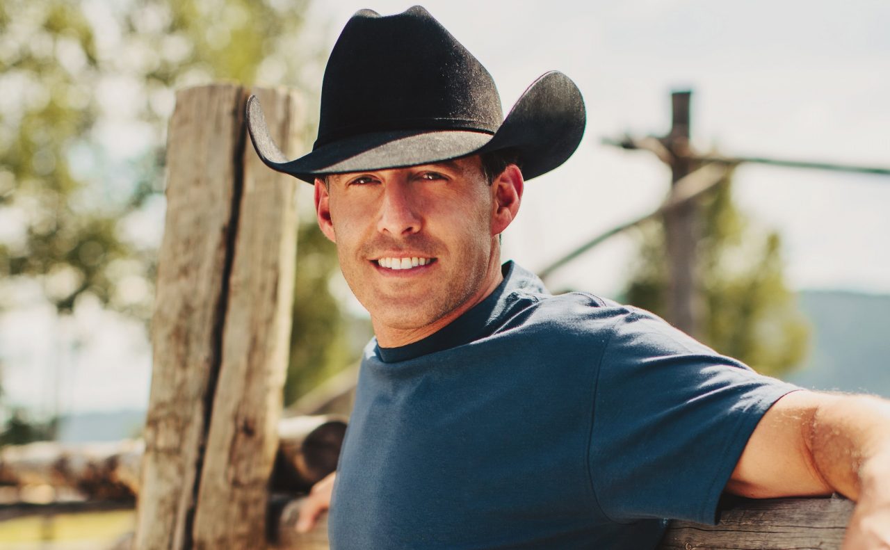 Aaron Watson: The Cover Story