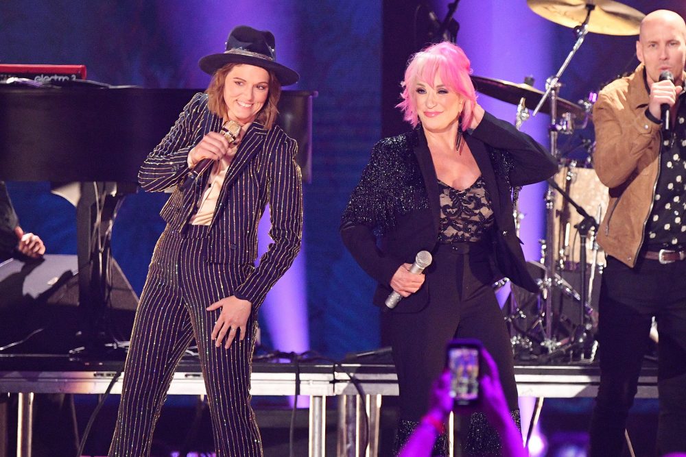 Tanya Tucker And Brandi Carlile Team Up For Duet On CMT Awards Stage