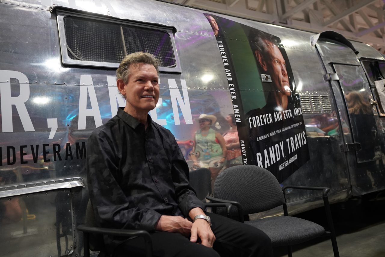 Randy Travis Cancels Most of Recently Announced Comeback Tour