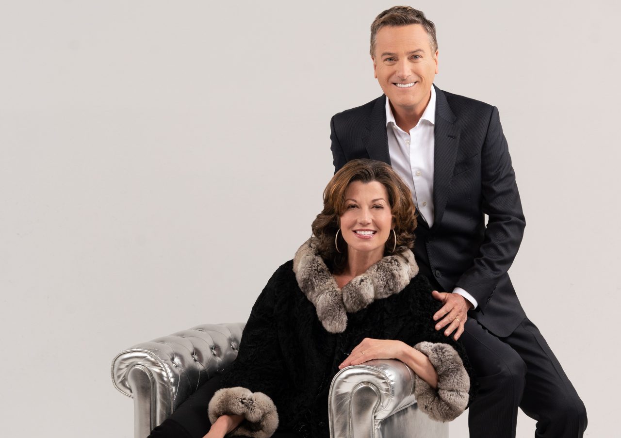 Amy Grant & Michael W. Smith Team Up For Christmas Shows This Holiday Season
