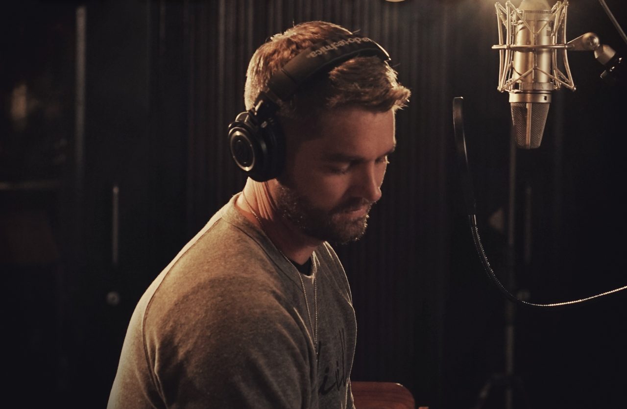 Brett Young Releases Acoustic Rendition Of ‘Don’t Wanna Write This Song’