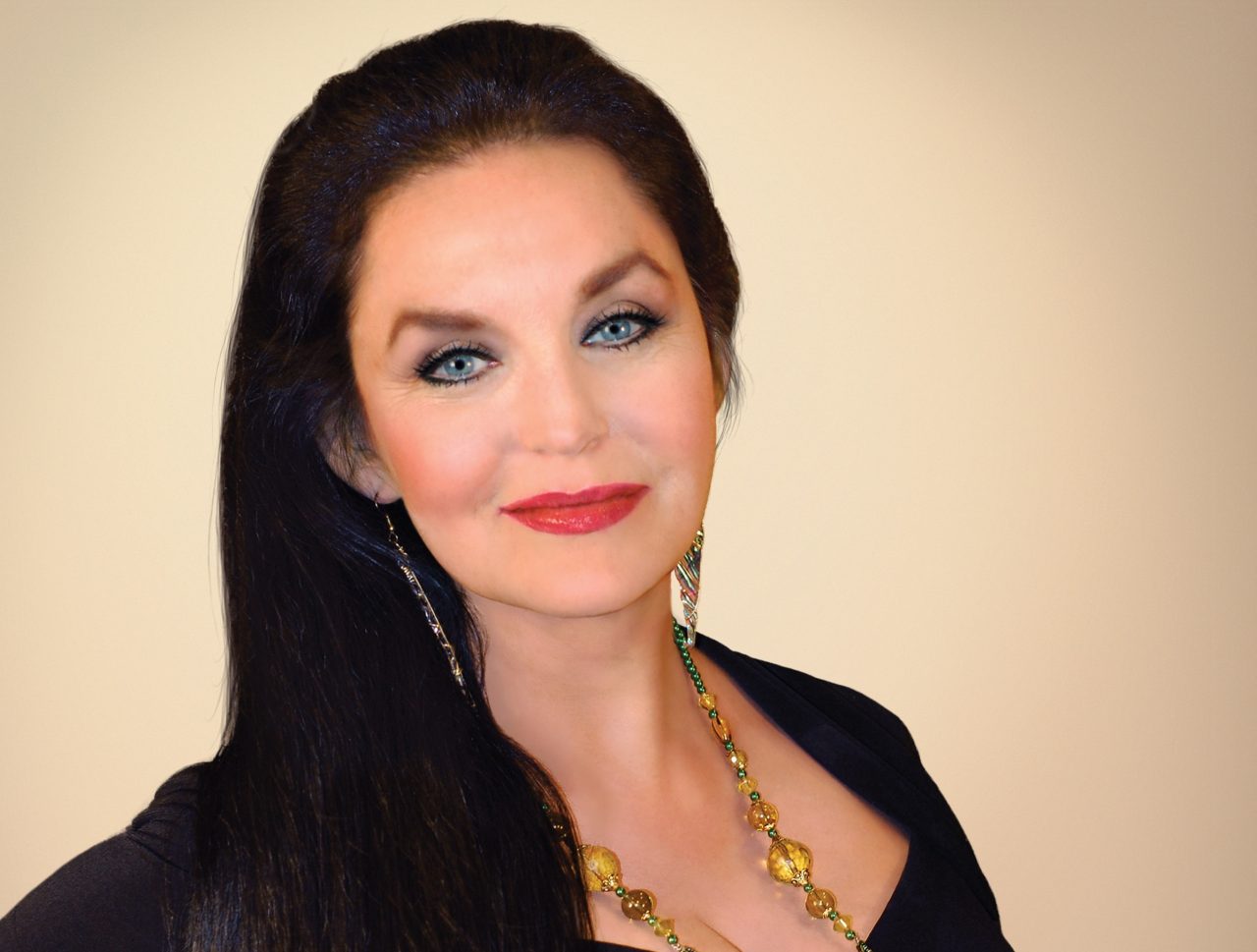 Crystal Gayle Returns with New Album of Classic Songs