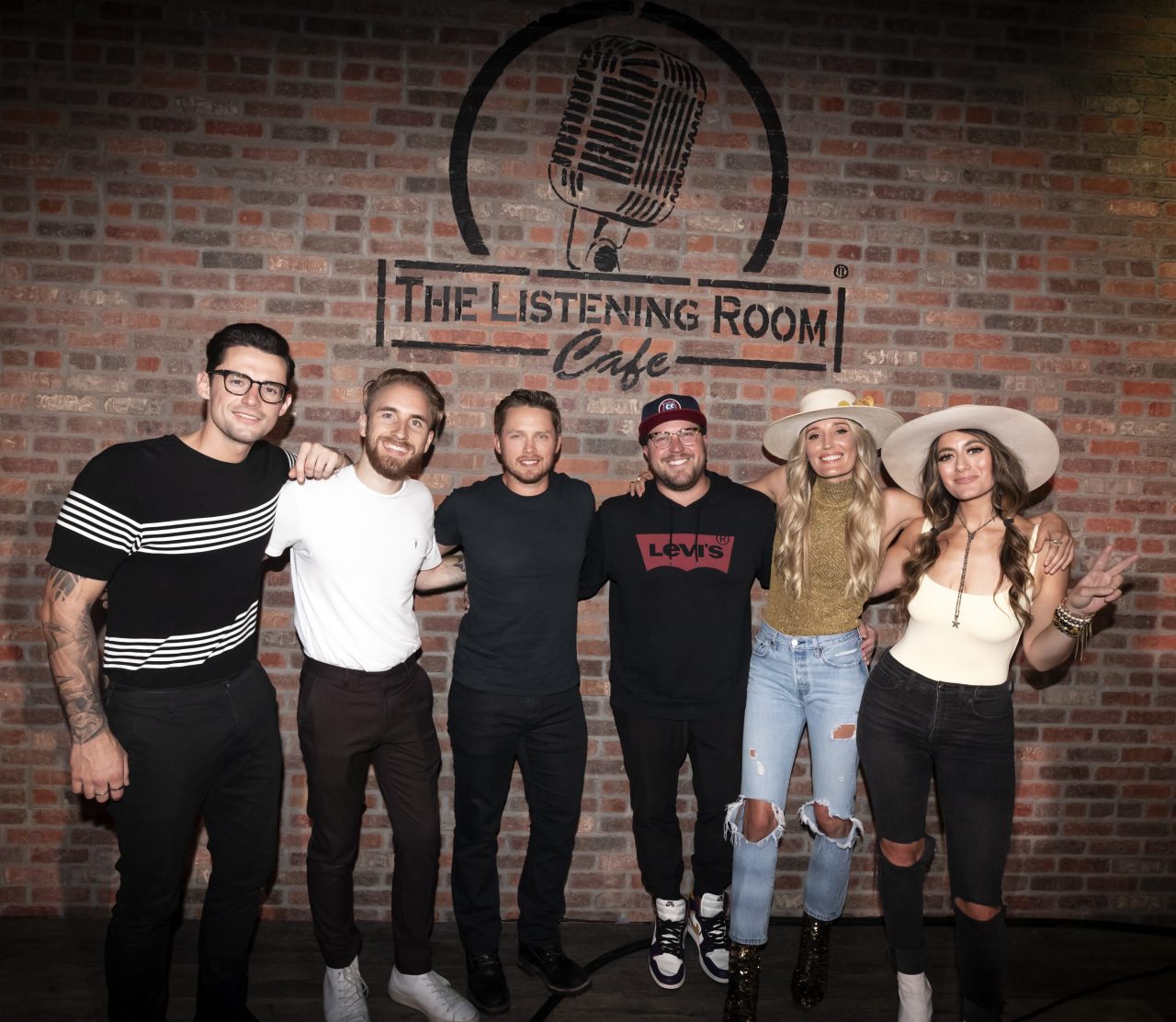 Mitchell Tenpenny Highlights Fellow Sony Music Nashville Artists During Songwriters’ Showcase