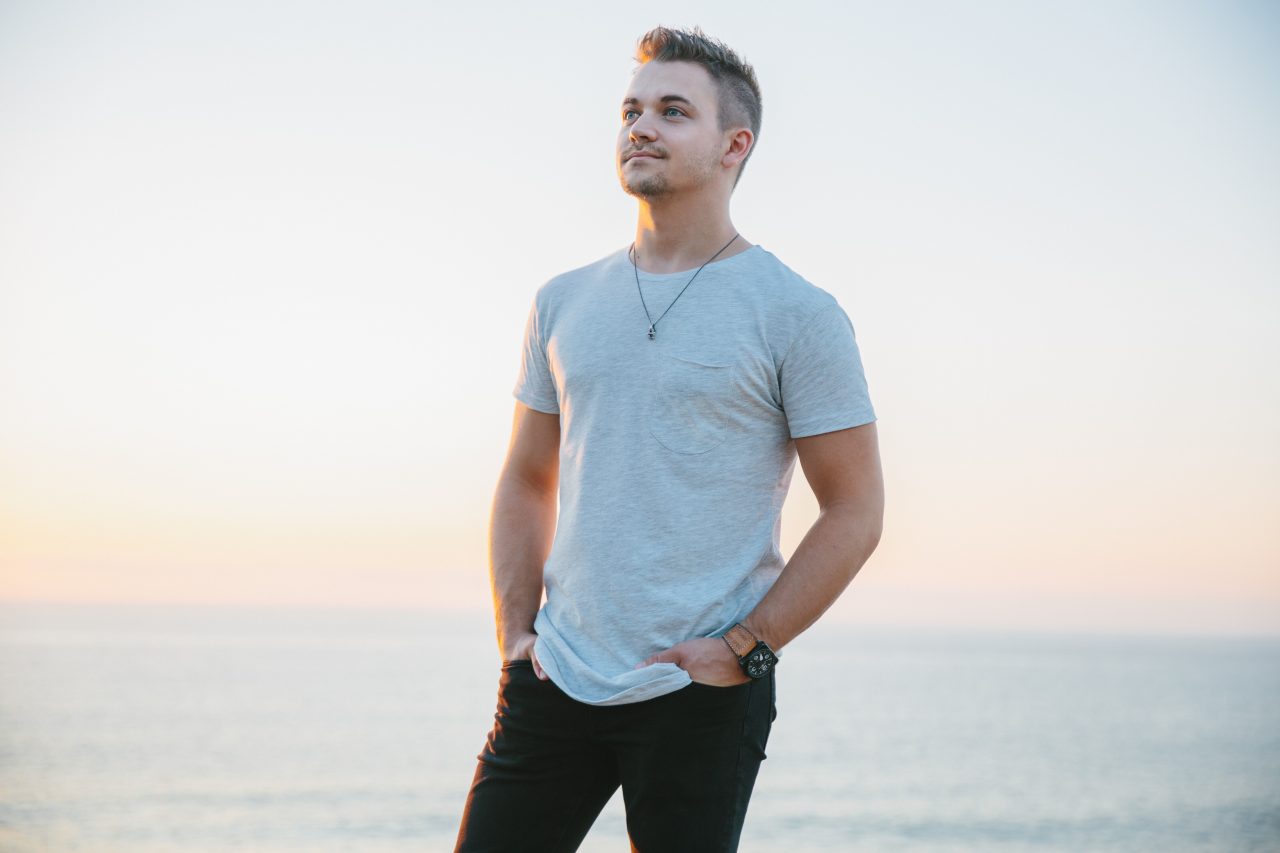 Hunter Hayes Takes Flight With ‘Wild Blue (Part 1)’ Album