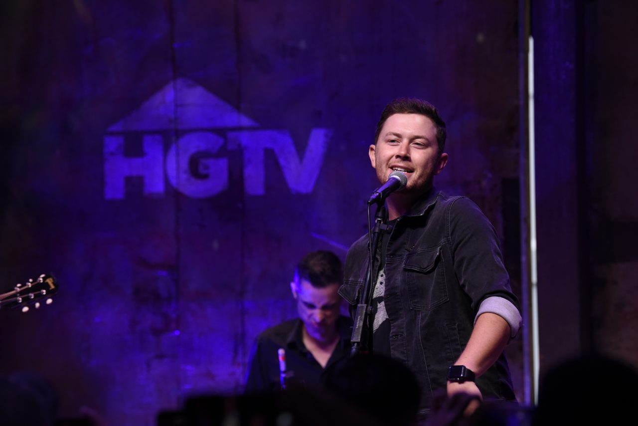 Scotty McCreery Plots First Headlining UK and Germany Shows