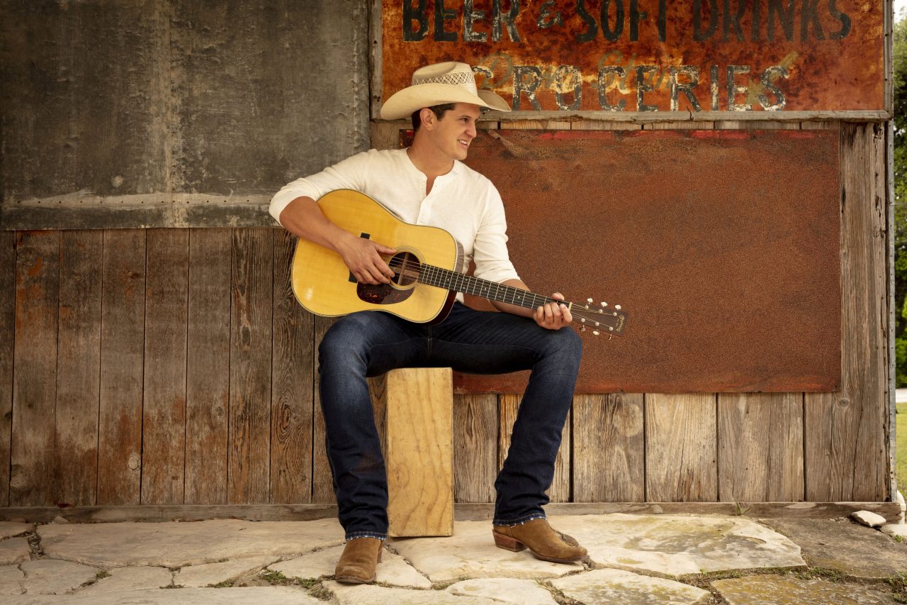 Jon Pardi Talks Confidence, Fear and Traditional Country Music