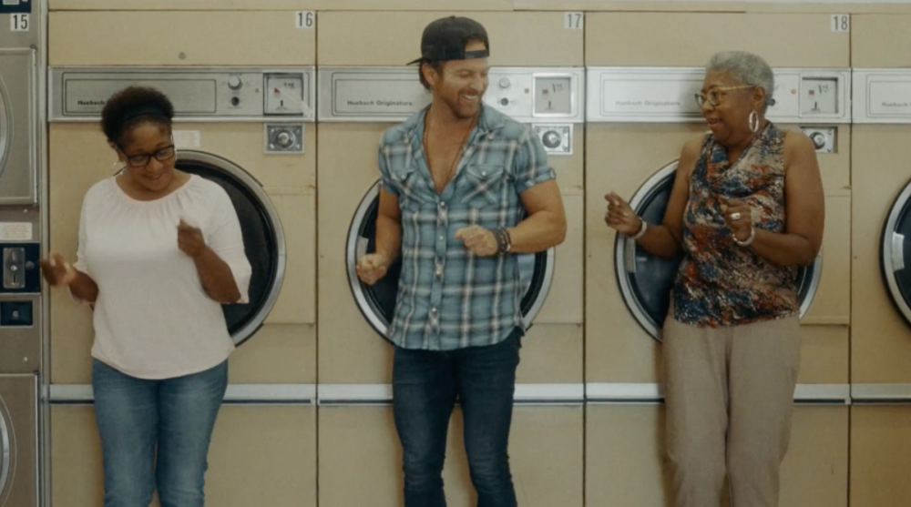 Kip Moore Looks for Love in All the Fun Places in ‘She’s Mine’ Video