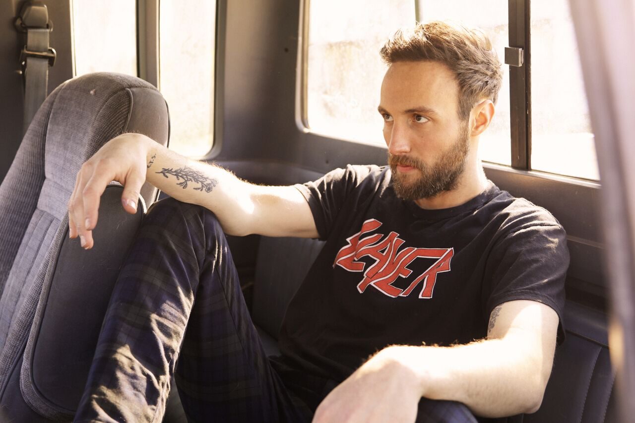 Ruston Kelly Connects Blink 182 to Taylor Swift on ‘Dirt Emo Vol. 1′