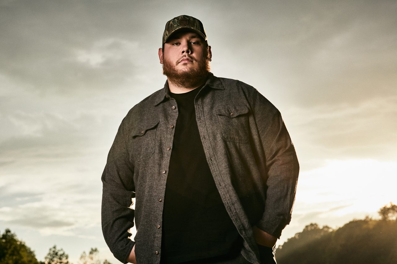 Luke Combs Releases Timely And Encouraging ‘Six Feet Apart’