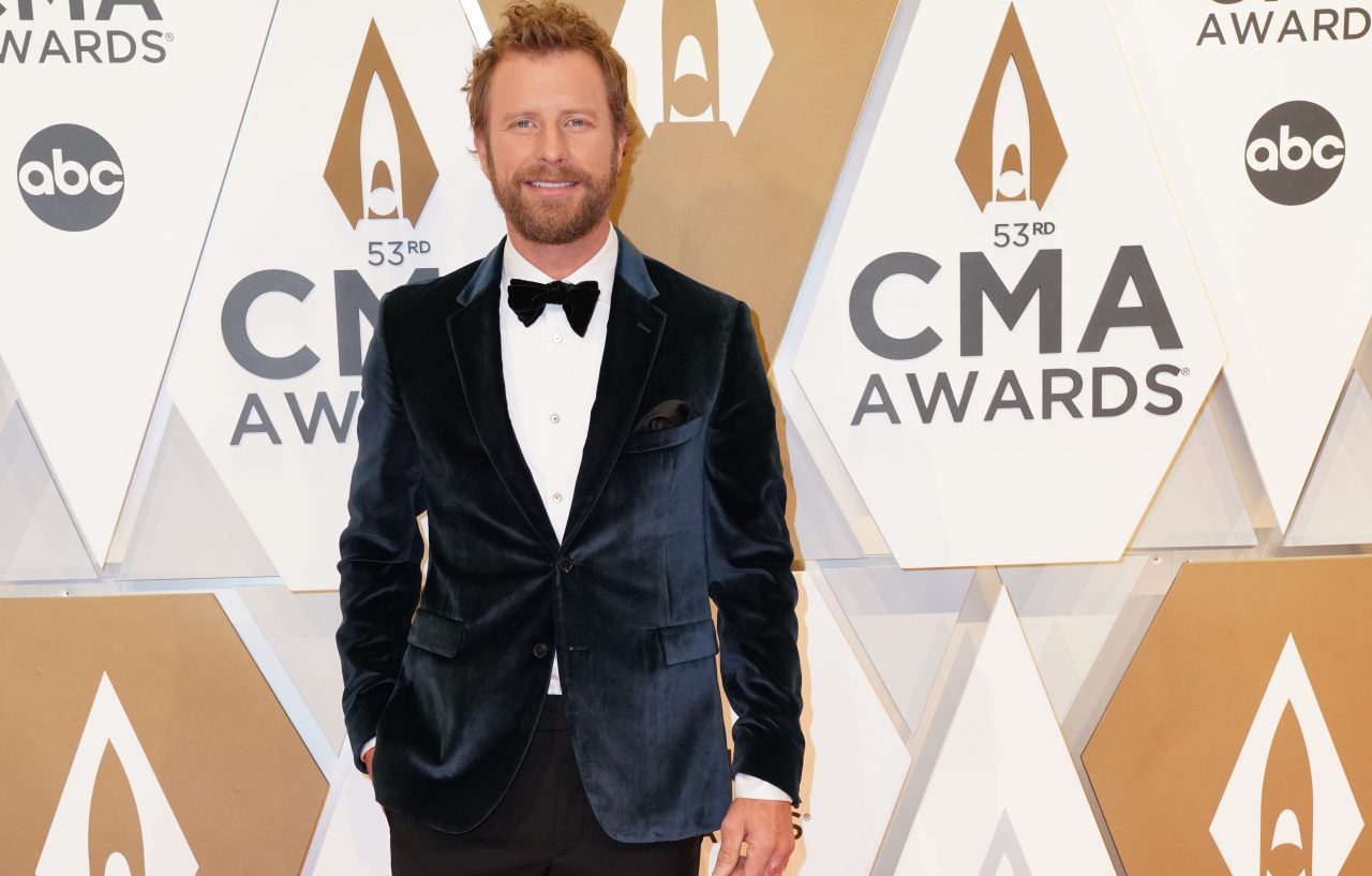 Dierks Bentley Dishes on Thanksgiving Must-Haves