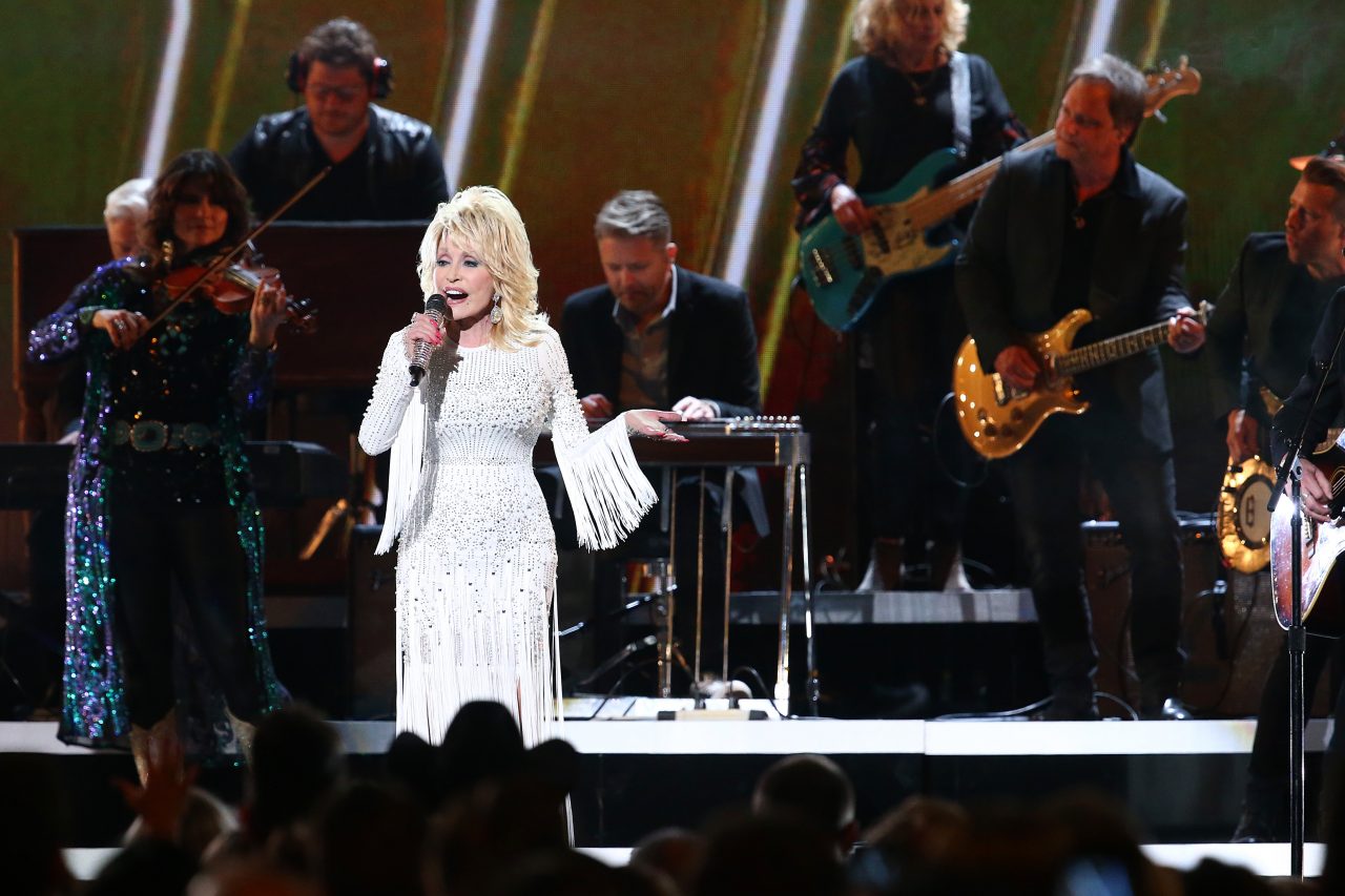 Dolly Parton Lifts Spirits With ‘Faith,’ Collaborations With For King & Country and Zach Williams at 2019 CMA Awards