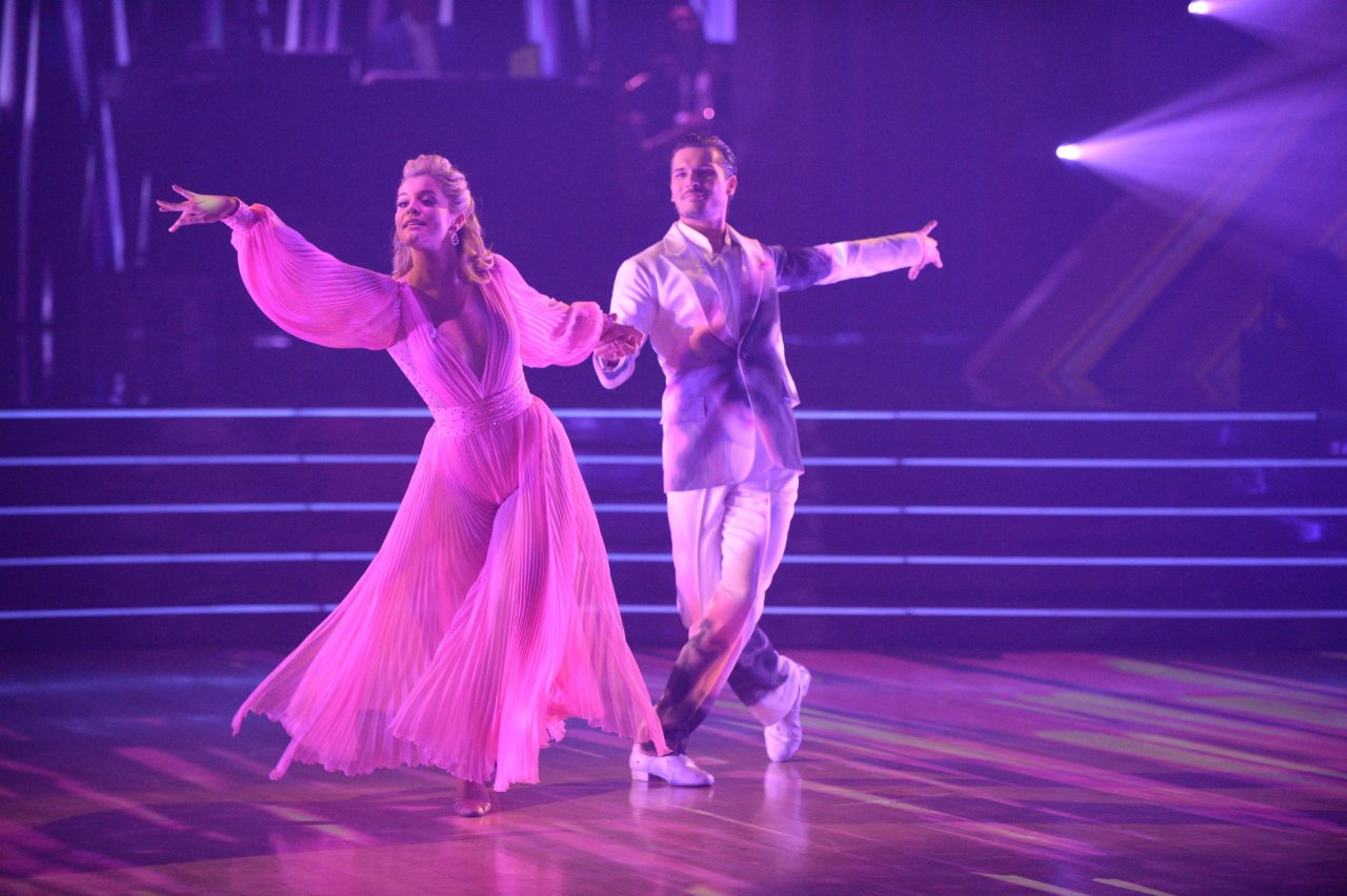 Dancing with the Stars: Lauren Alaina Waltzes to Tim McGraw’s ‘Humble and Kind’