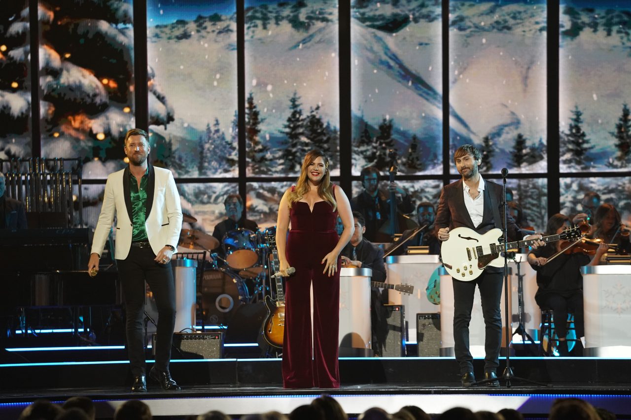 Lady Antebellum Looks Forward To Spending Christmas With Their Children