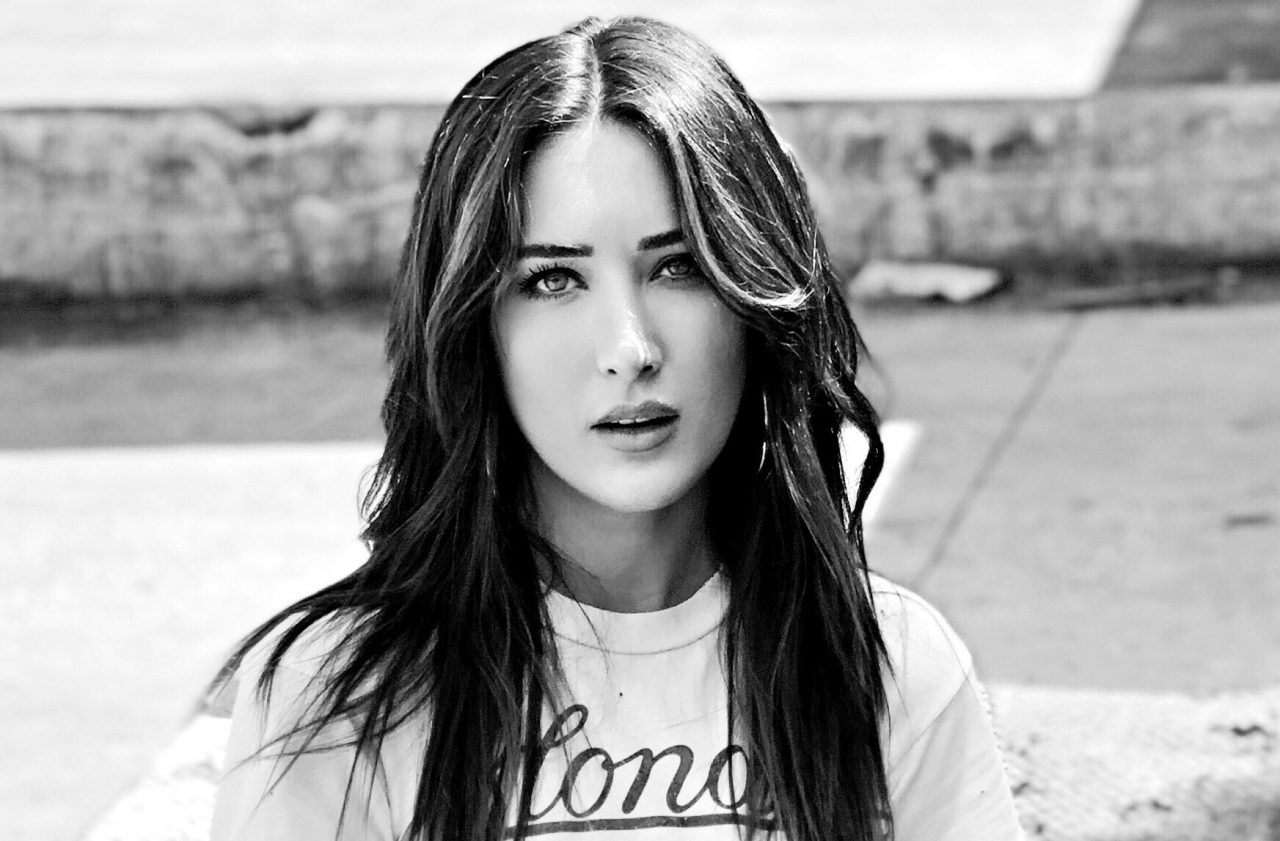 Aubrie Sellers Finds Her Way In New Album, ‘Far From Home’