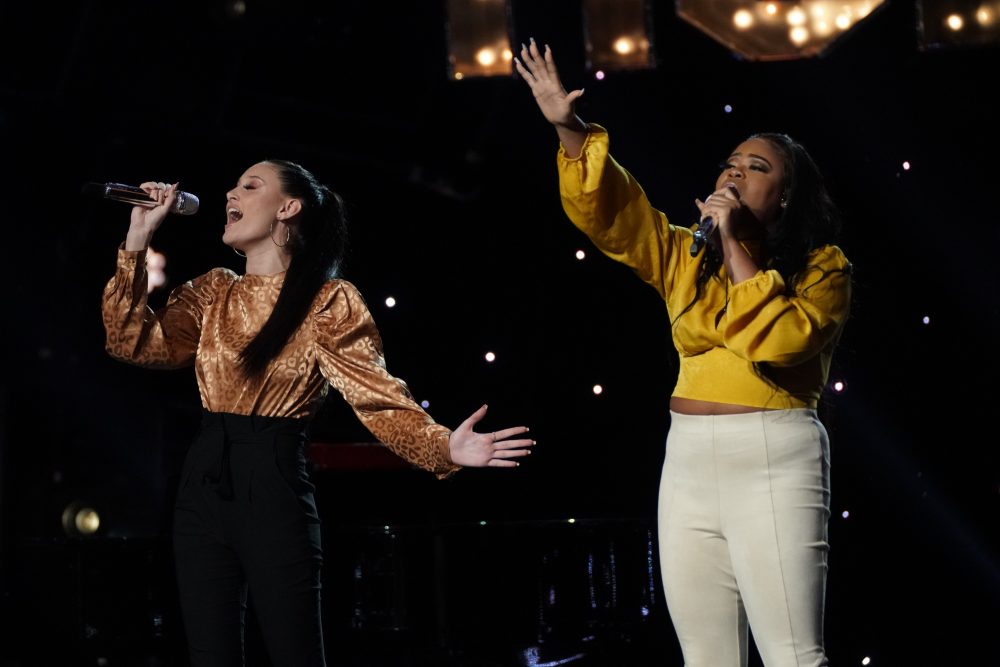 American Idol Recap: Cyniah Elise and Makayla Phillips Duet Earns Standing Ovation From Judges