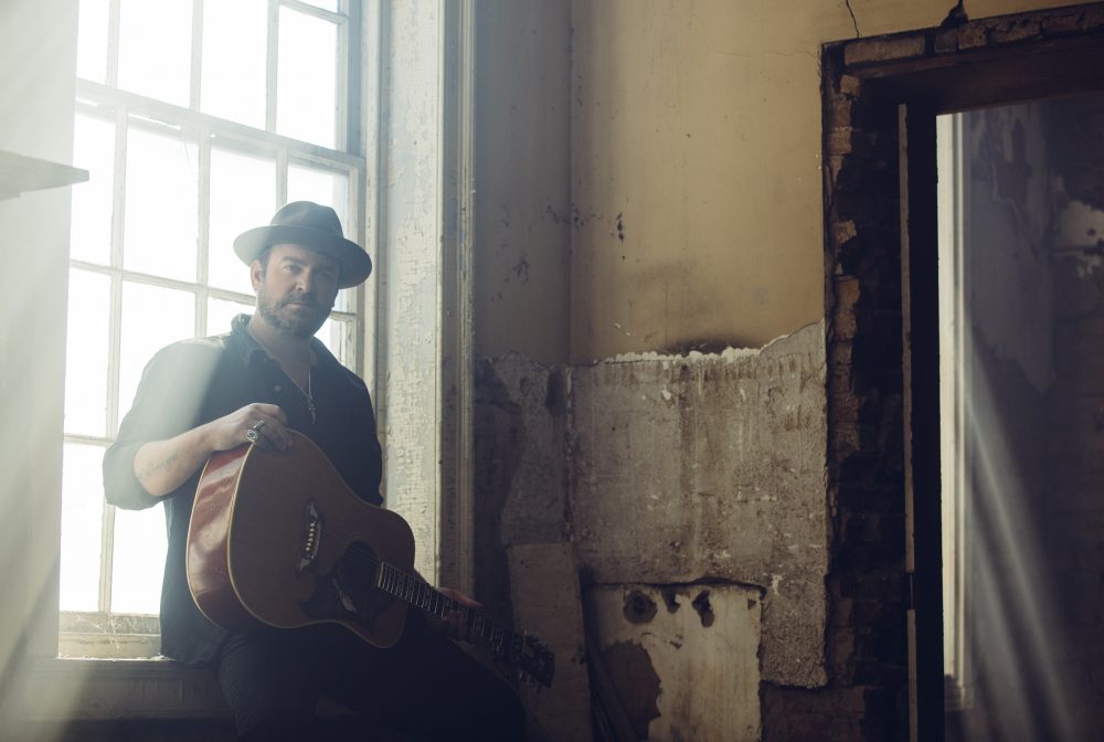 Lee Brice Searches for Something Special in ‘One of Them Girls’