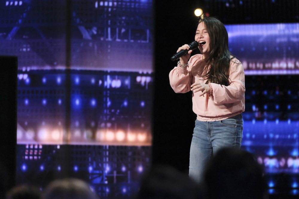 Young Girl Shocks America’s Got Talent Judges With Rendition of ‘Shallow’
