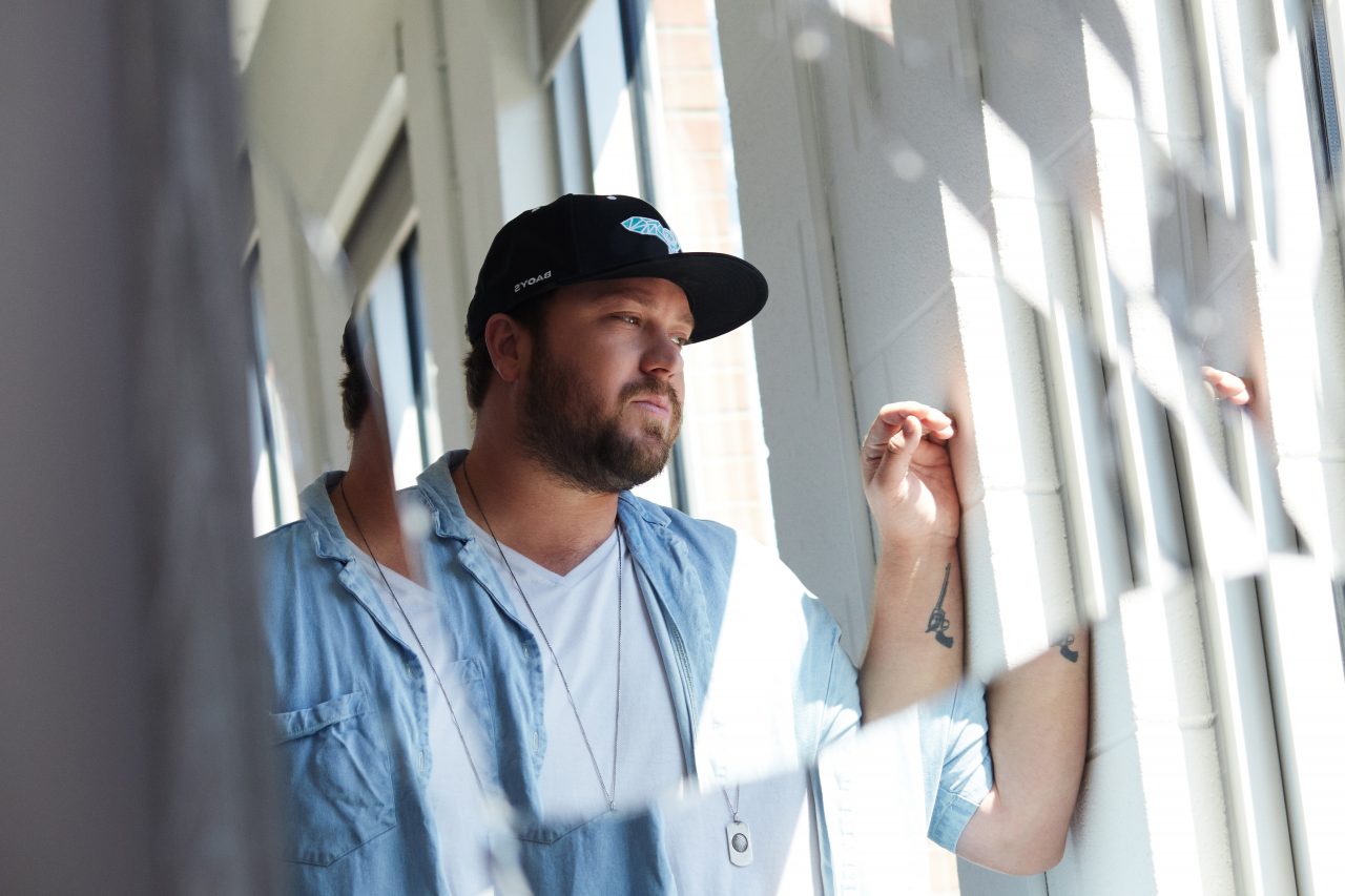 Mitchell Tenpenny Takes the Blame in New Single, ‘Broken Up’