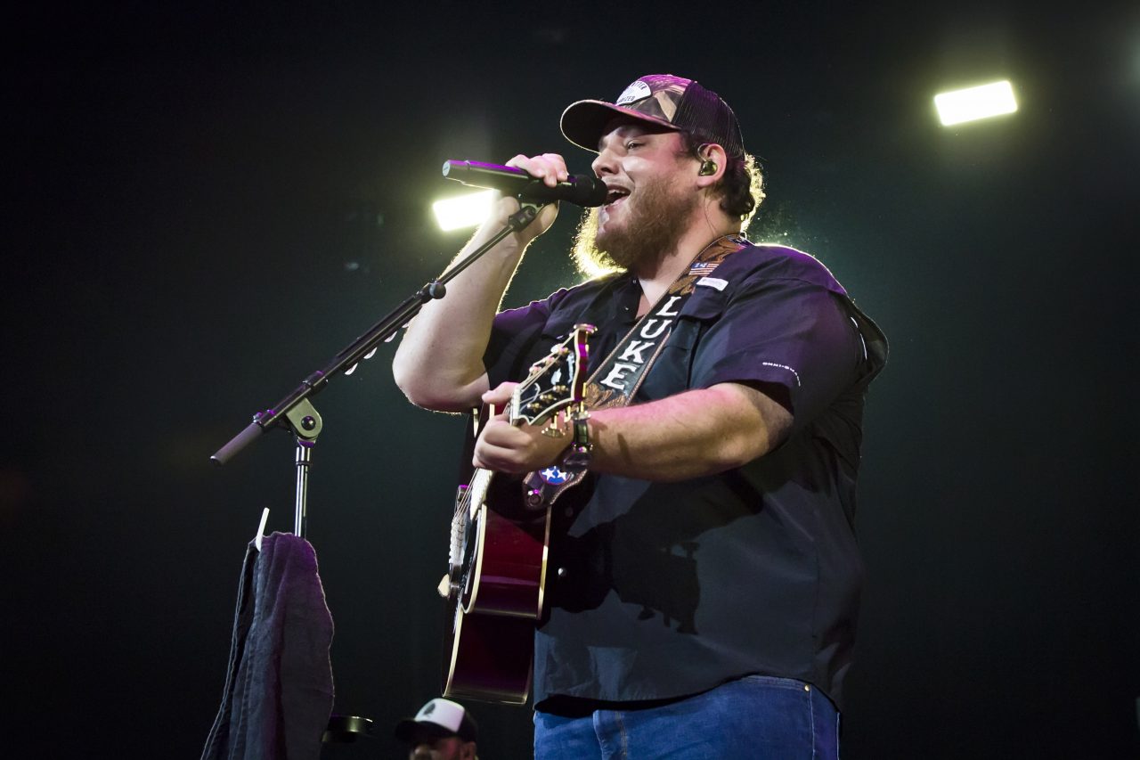 Luke Combs Takes Three Trophies at 2020 iHeartRadio Awards