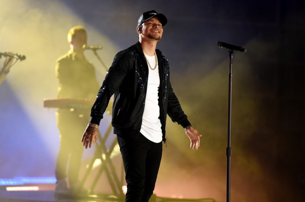 Kane Brown Praises True Love in ‘Worship You’ at 2020 CMT Music Awards