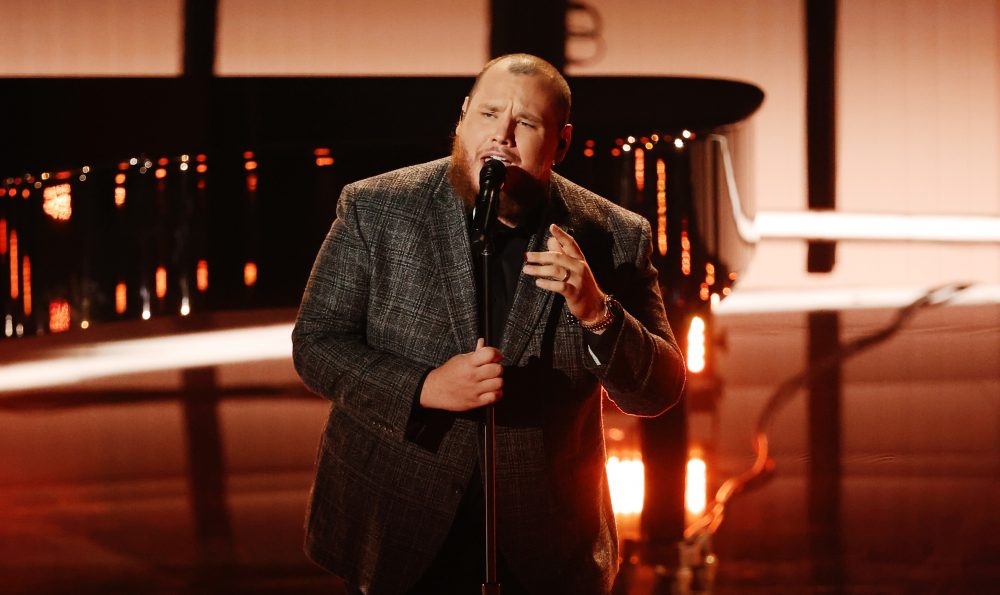Luke Combs Takes the Stage at 2020 Billboard Awards with ‘Better Together’