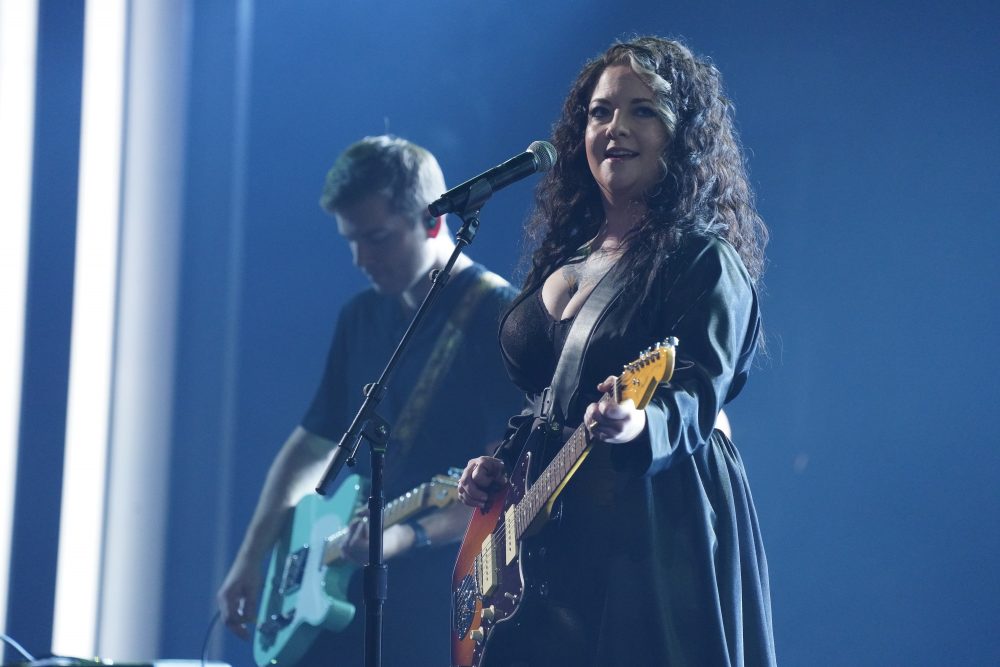 Ashley McBryde Layed Out Her ‘One Night Standards’ at 2020 CMA Awards