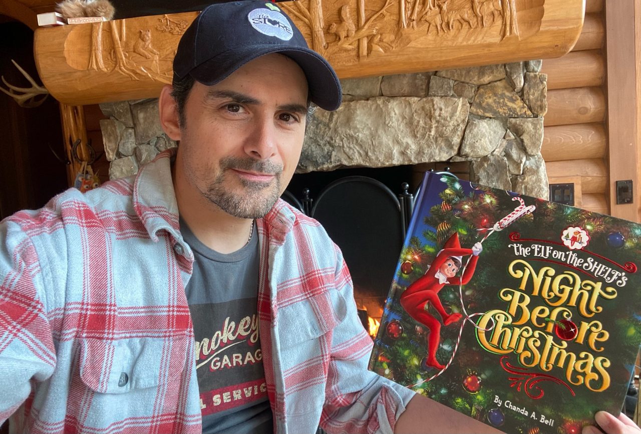 Watch Brad Paisley Read ‘The Elf On the Shelf’s Night Before Christmas’