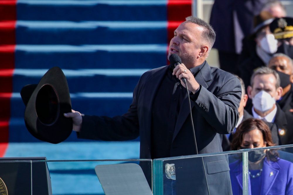 Watch Garth Brooks Sing ‘Amazing Grace’ at President Biden’s Inauguration