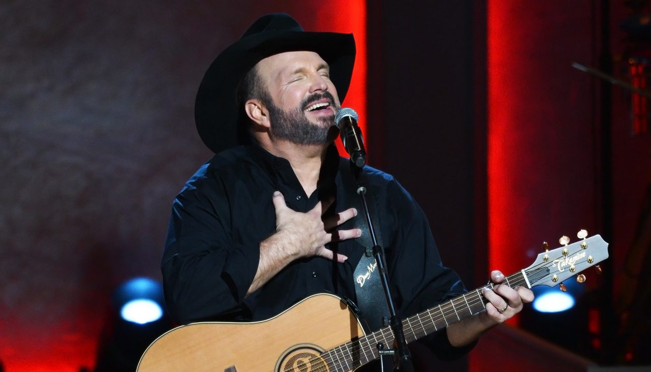 10 Things You May Not Know About Garth Brooks