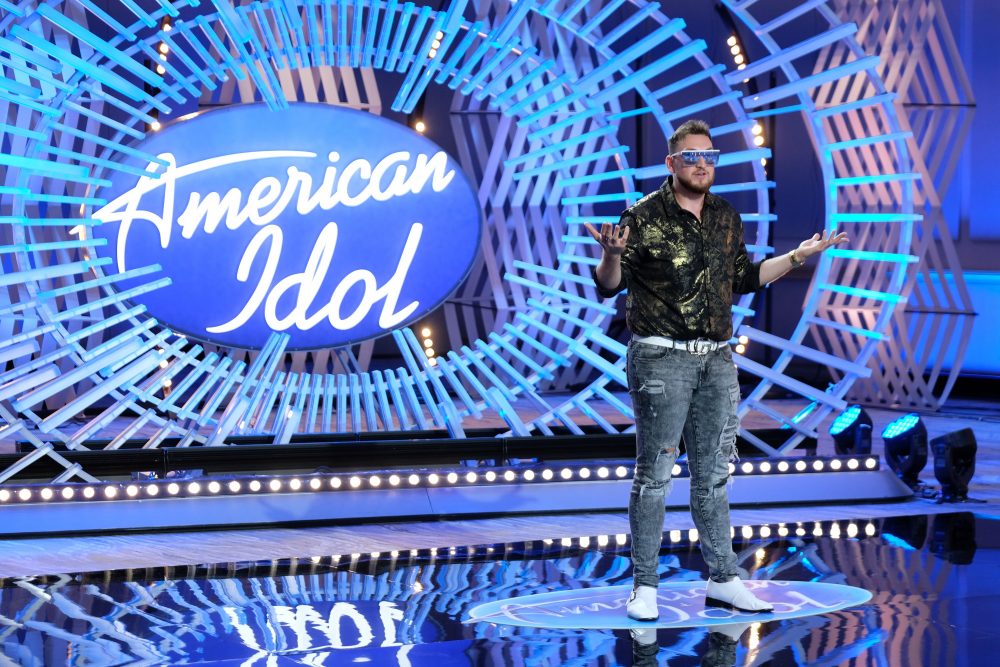 ‘Latin Luke Bryan’ Gets ‘American Idol’ Judges On Their Feet During Audition