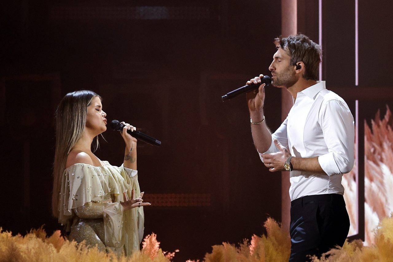 Maren Morris and Ryan Hurd Bring the Romance With ‘Chasing After You’ to 2021 ACM Awards