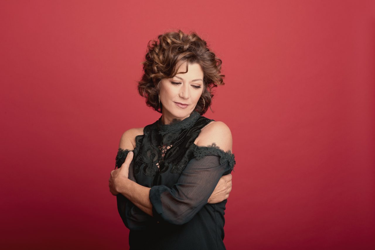 Amy Grant Celebrates 30 Years of ‘Heart in Motion’