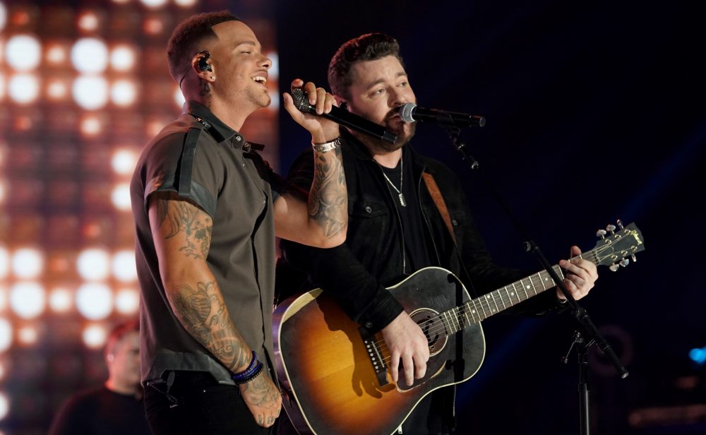 Kane Brown and Chris Young Tribute ‘Famous Friends’ at CMT Awards