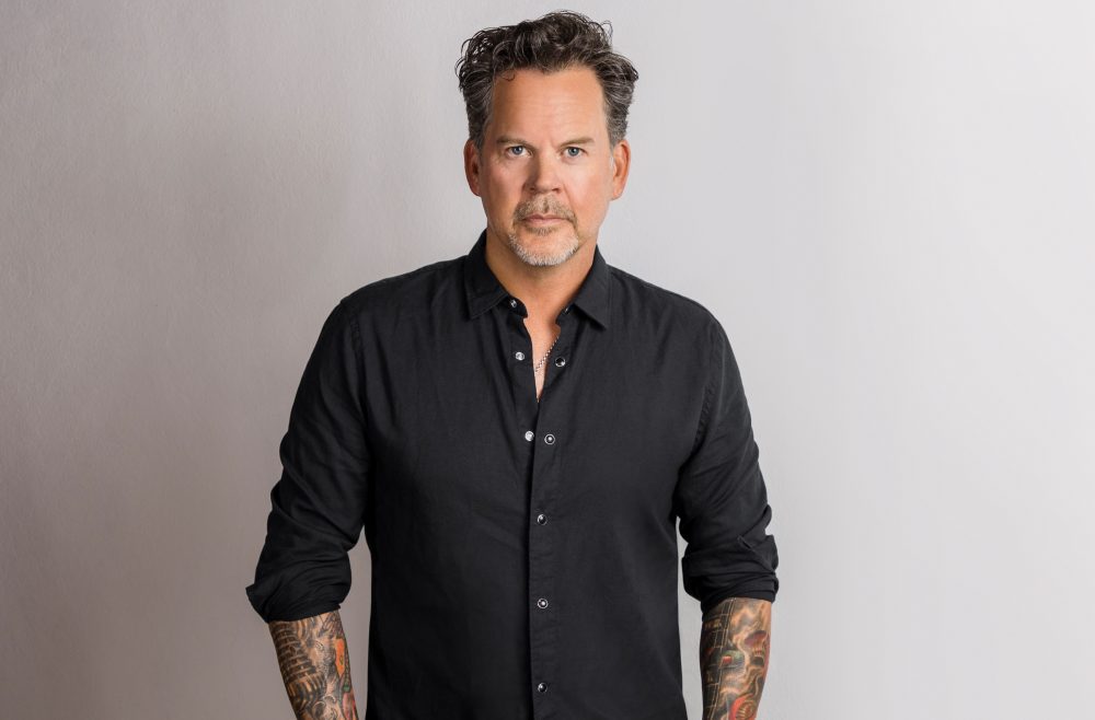 Here’s The Story Behind Gary Allan’s Legendary Bronco Logo