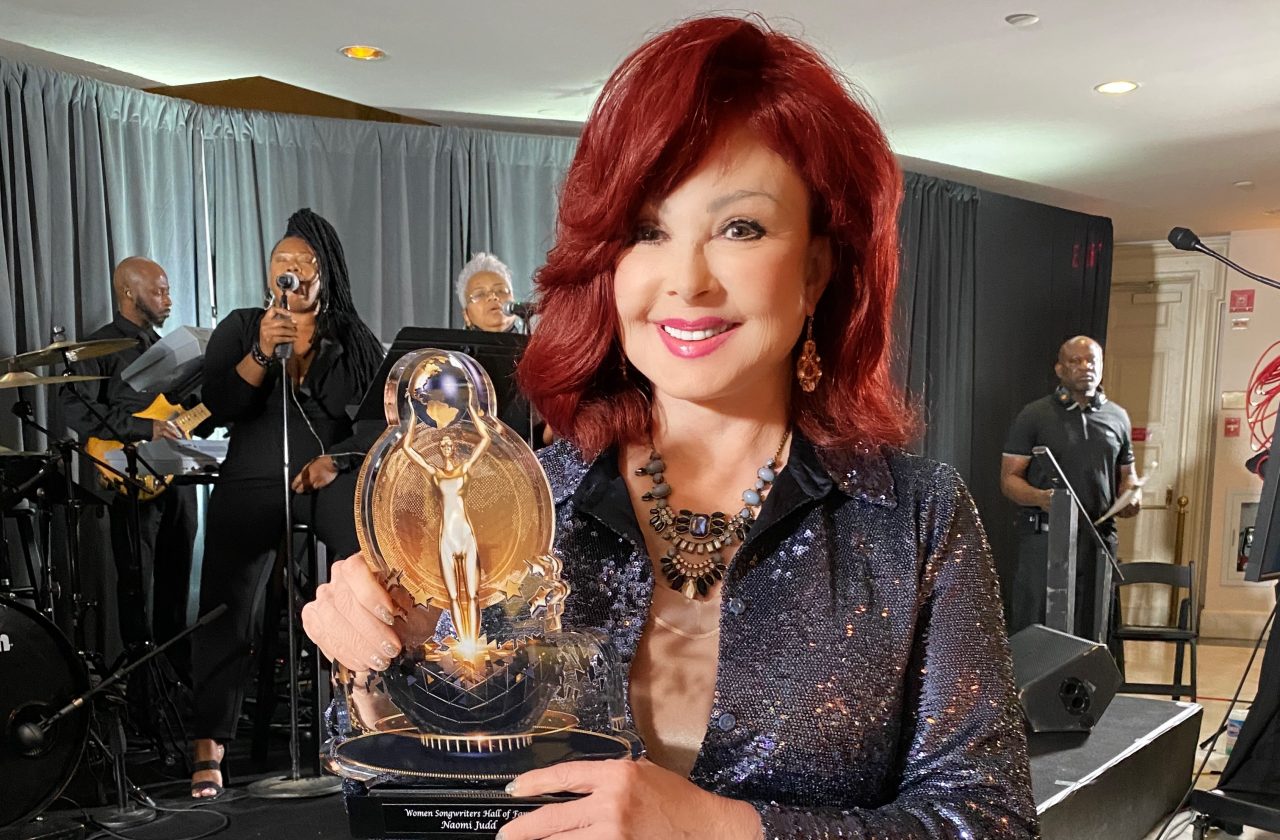 Naomi Judd Inducted Into Women Songwriters Hall of Fame