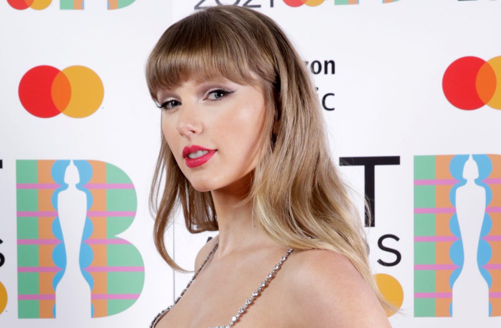 Taylor Swift Announces ‘Red’ as Next Re-Recorded Album Release