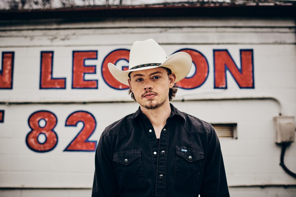 Tyler Booth’s ‘Beautiful Outlaw’ Is An Infectious Country Foot-Stomper