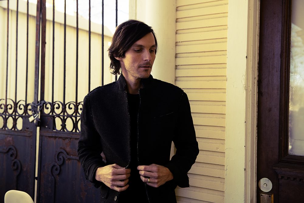 Charlie Worsham Chronicles His Personal Growth On New EP, ‘Sugarcane’