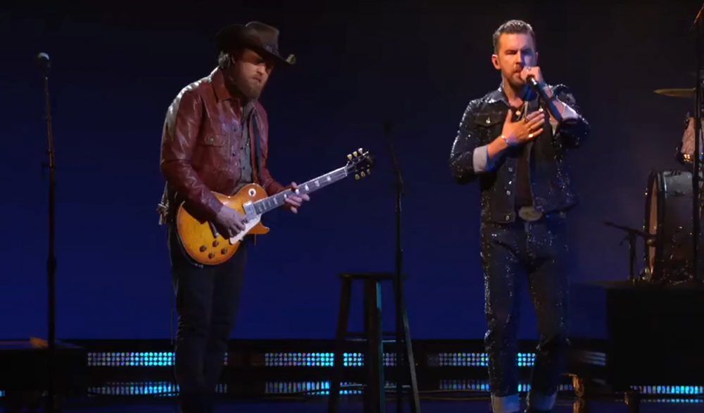 Brothers Osborne Offer Heartfelt Words and Poignant Performance of ‘Younger Me’