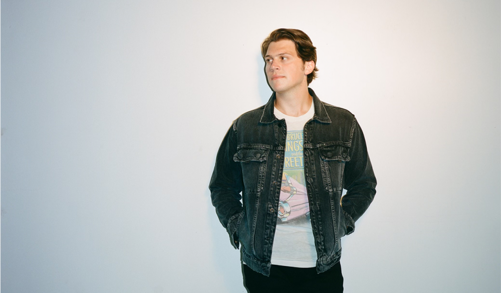 Matt Roy Shares Acoustic Video For Confessional Love Song, ‘Easy To Find’