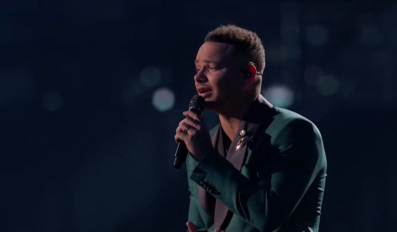 Kane Brown Delivers Classy ‘Leave You Alone’ at 2022 ACM Awards